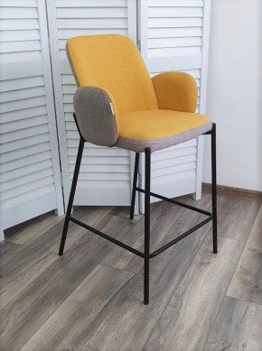 Полубарный стул NYX (H=65cm) VF106 желтый / VF120 серый М-City в Краснокамске - krasnokamsk.ok-mebel.com | фото 1
